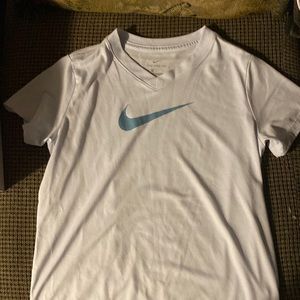 Nike girls large dry fit shirt